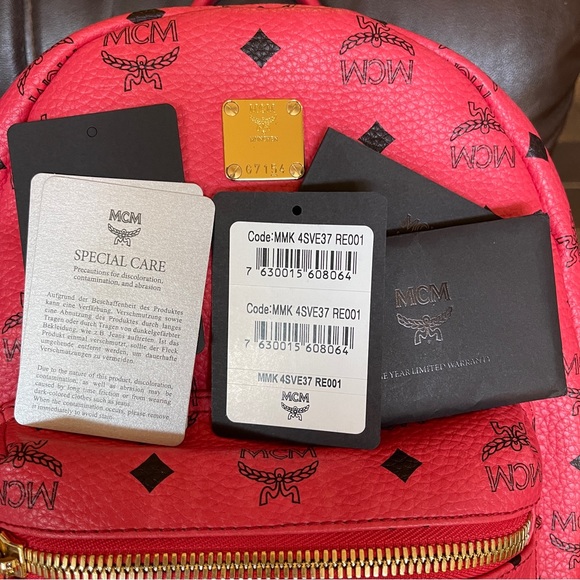 👛 SALE “MCM” 100% Authentic Visetos Side Stud Stark Backpack Red - Picture 2 of 10